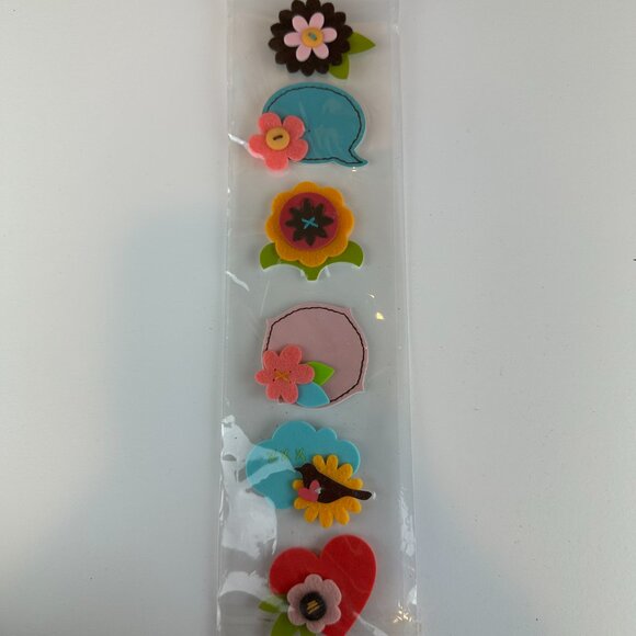 *NEW* Lot of 4 Floral Stickers & Embellishments - Picture 8 of 9